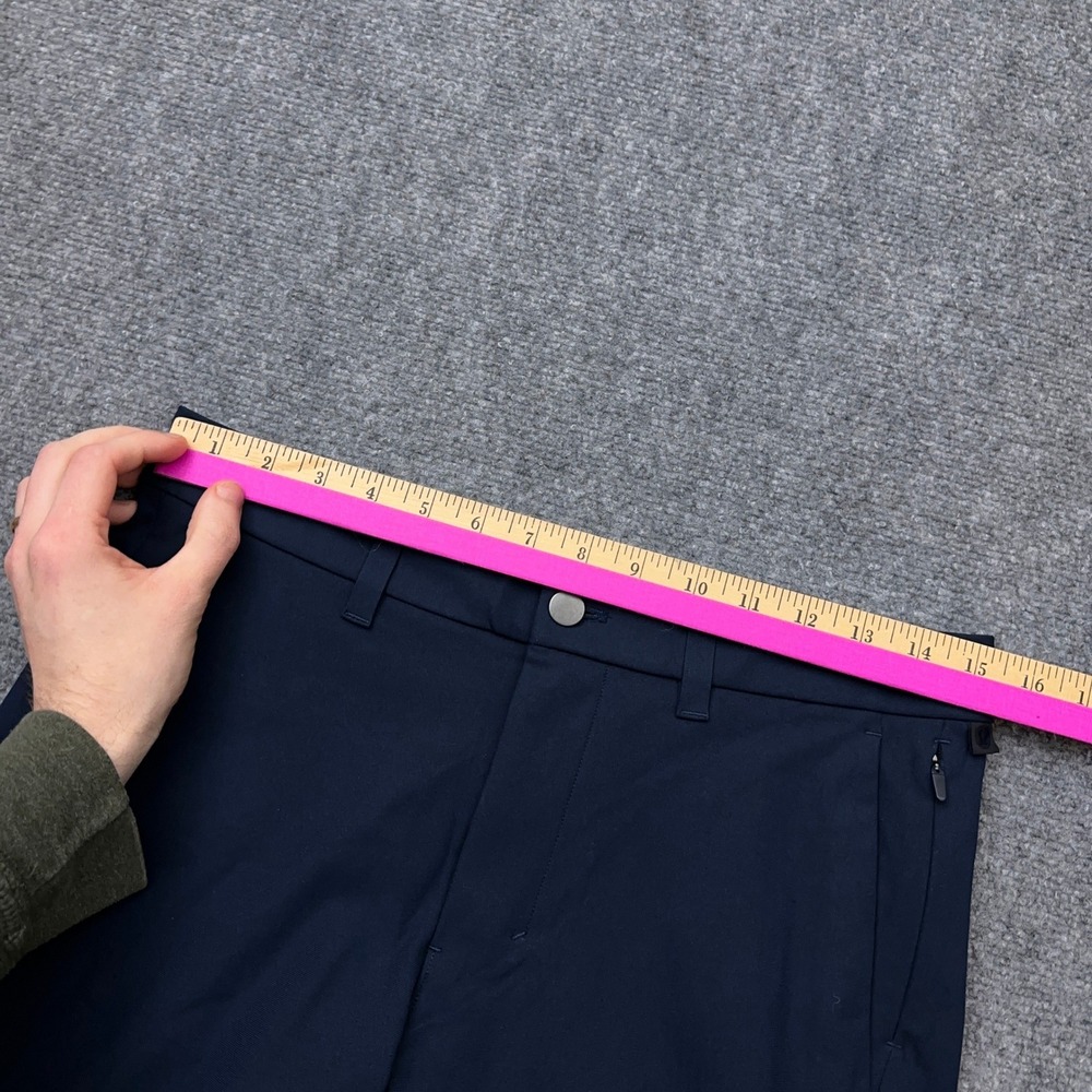 lululemon Commission Slim-Fit Pant Men's 30x31 True Navy Warpstreme Chino Golf - Picture 5 of 8